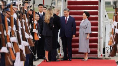 Trump trải thảm đỏ cho Xi bất chấp căng thẳng Mỹ – Trung Trump trải thảm đỏ cho Xi bất chấp căng thẳng Mỹ – Trung