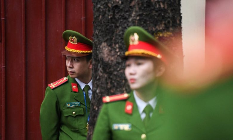 Việt Nam Theo Dấu Trung Quốc: Đề Xuất Mới Của Bộ Công An Về Chính Sách Tại Tân Cương Việt Nam Theo Dấu Trung Quốc: Đề Xuất Mới Của Bộ Công An Về Chính Sách Tại Tân Cương
